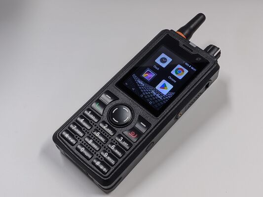 UNIWA 2.4インチ ゼロ ウォーキー・トッキー 4G スマートフォン 4600mAh バッテリー 防水 Android 8.1 PTT デバイス